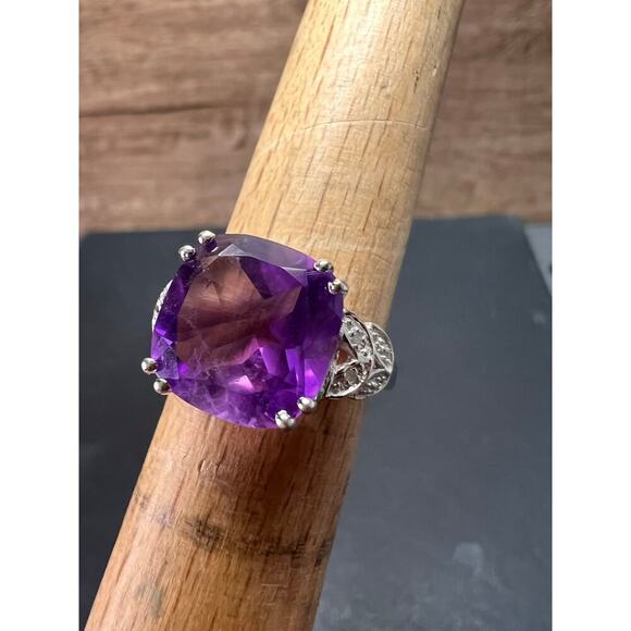 Amethyst and diamond sterling silver ring size 7 - Picture 13 of 16